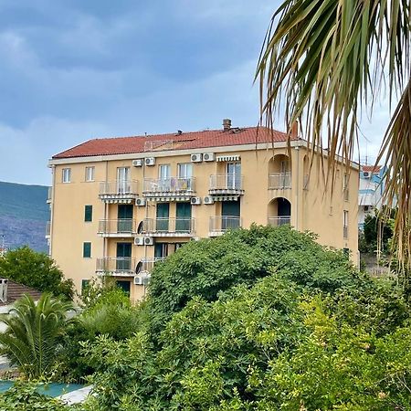 Apartments Milano Herceg Novi Ngoại thất bức ảnh