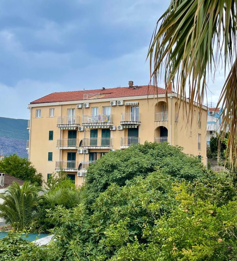 Apartments Milano Herceg Novi Ngoại thất bức ảnh